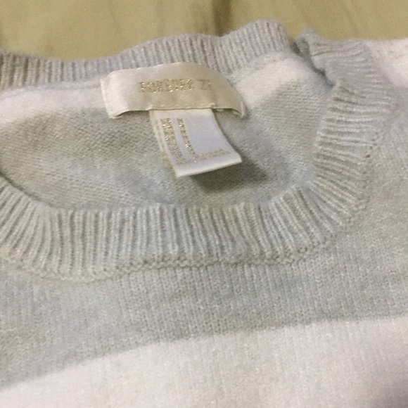 distressed striped grey sweater - Picture 2 of 5